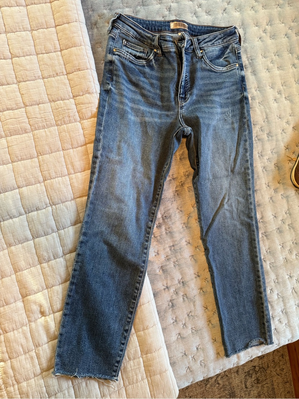 Kut from the Kloth Women's Straight-Leg Jeans in Medium Blue Wash